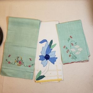 3 vintage linen tea towels